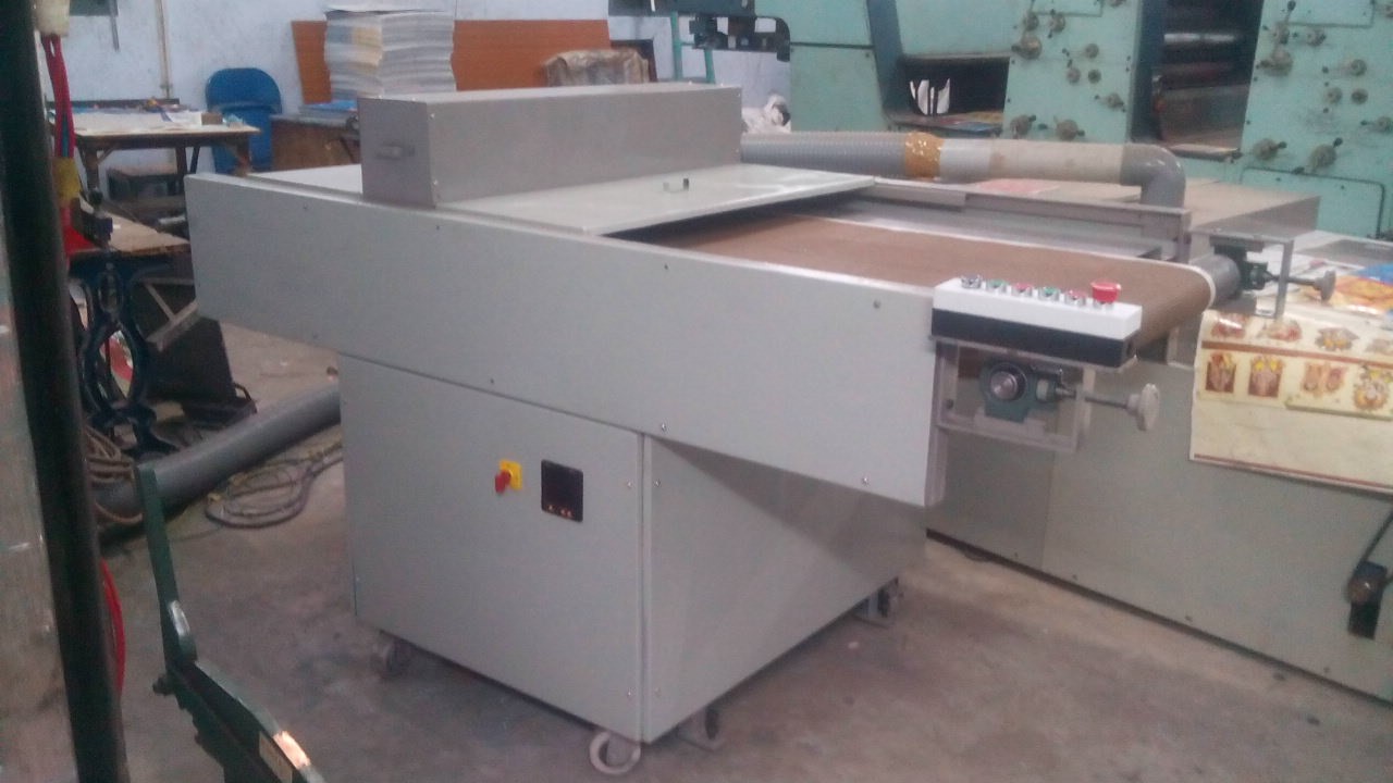 Conveyor UV